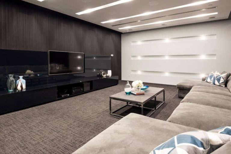DNA3-Theatre-room