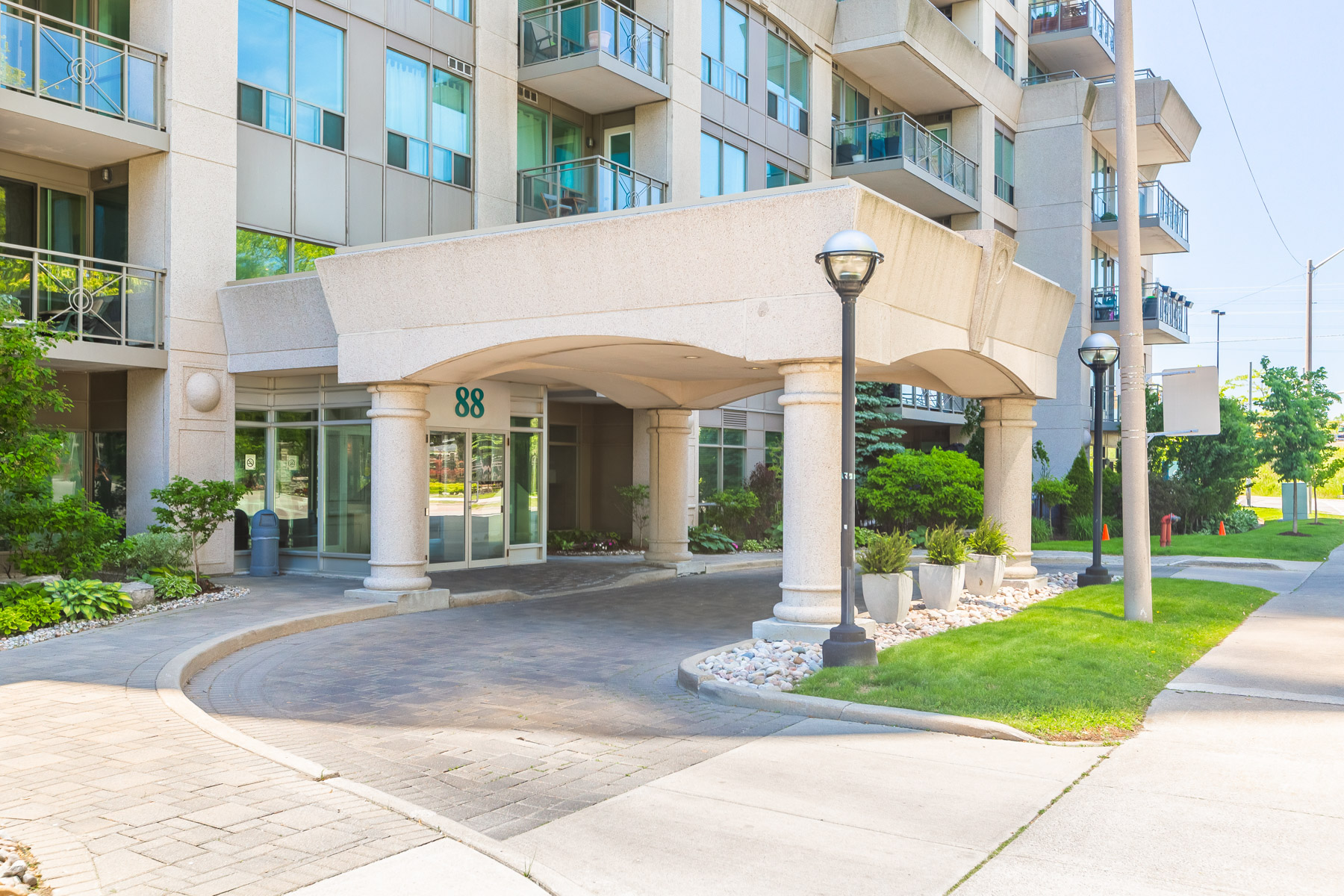 LEASED 88 Palace Pier Court Unit 208 Toronto Livings