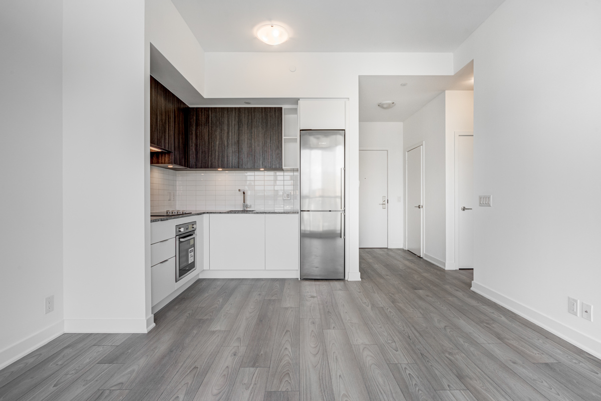 Leased: 120 Parliament St #803