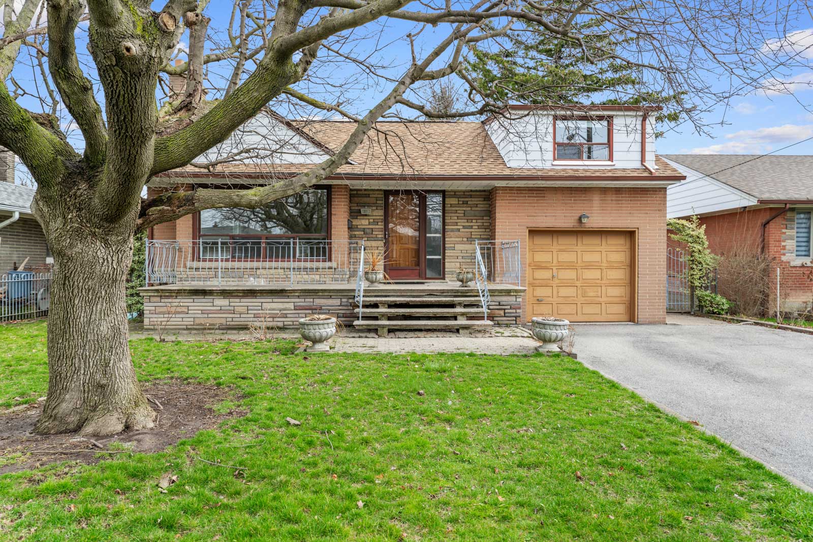 Trusted Toronto Realtor Mark Savel | Smooth Sale Despite Challenges