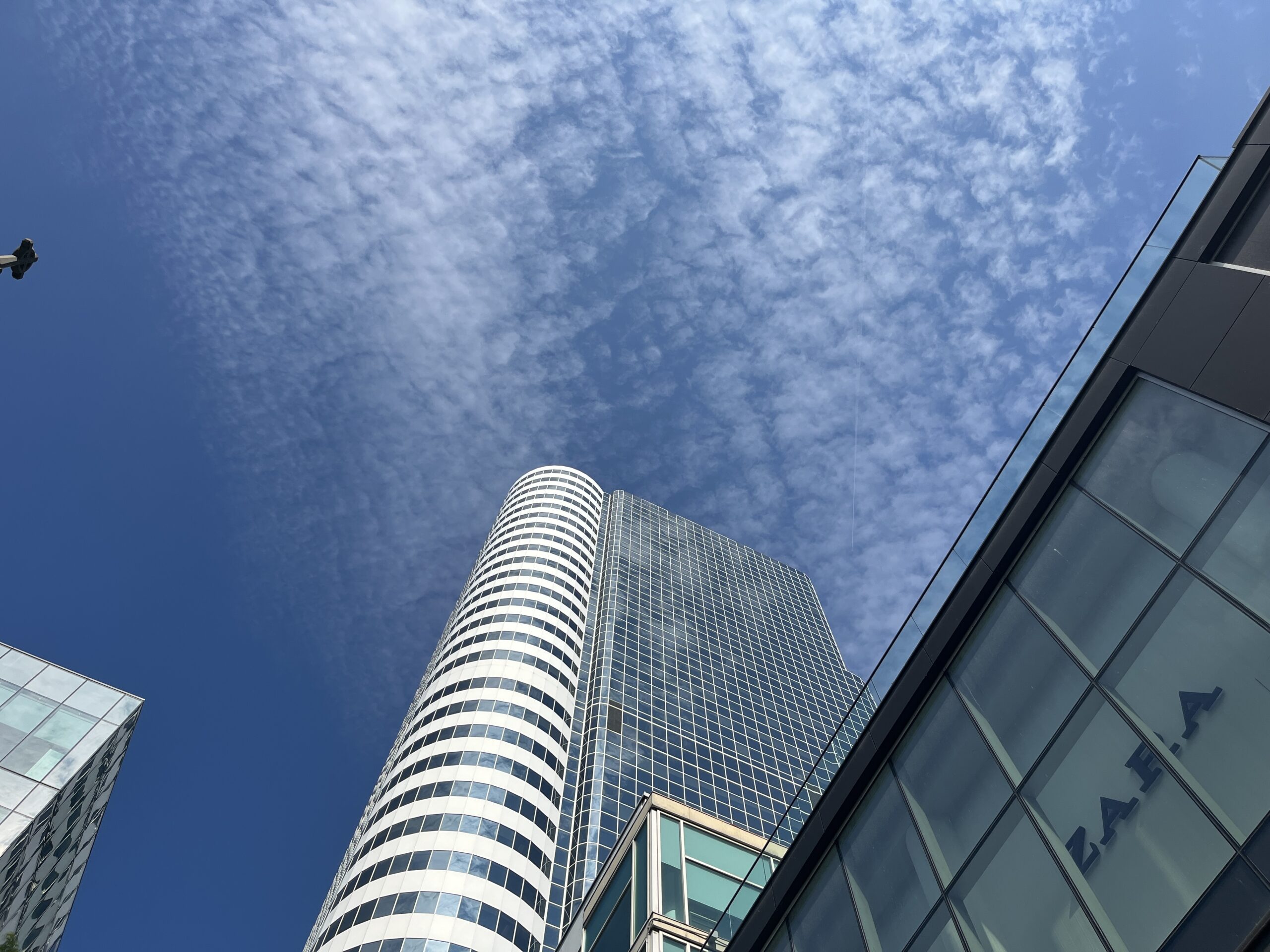 How Long Is a Status Certificate Valid in Toronto? What Buyers and Sellers Need to Know