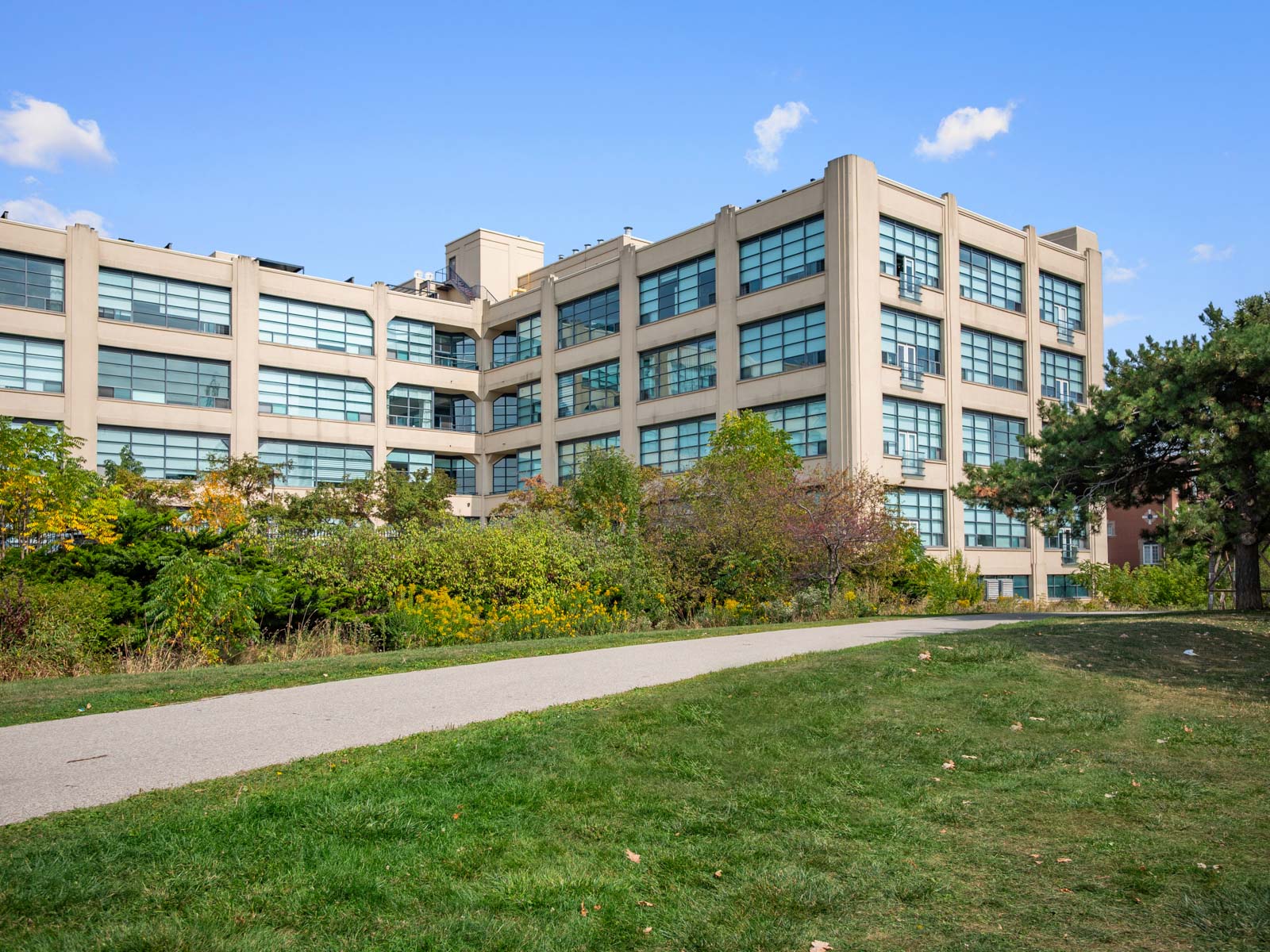 The History of 1001 Roselawn Avenue: From Yarn Factory to Forest Hill Lofts
